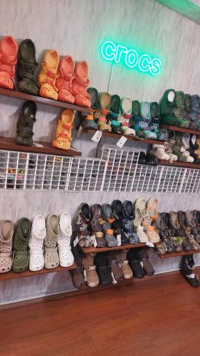 کفش کراکس پلاس