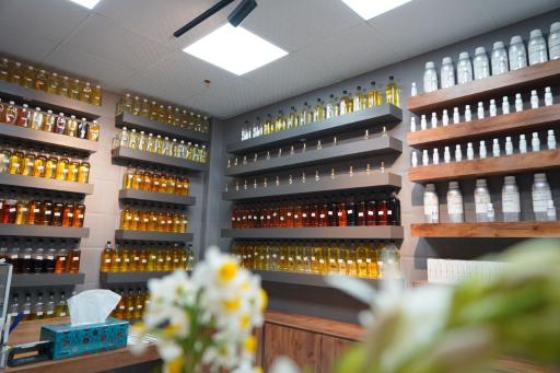 پخش عمده عطر نماینده رسمی اسنس پرفیوم فرانسه