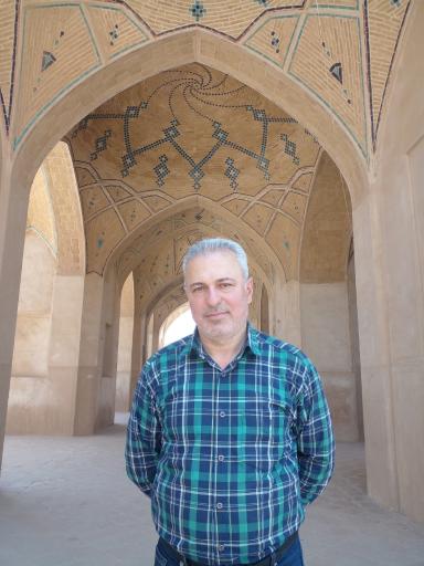 عکس مسجد و مدرسه آقا بزرگ