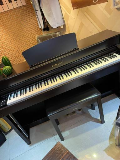 عکس پیانو شهرامفر