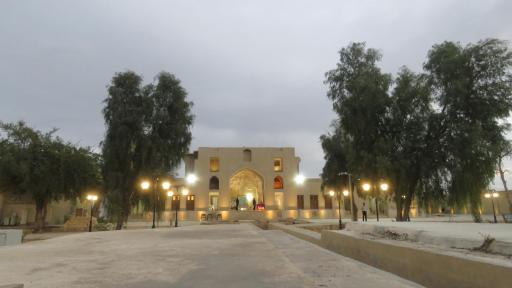 عکس مجموعه تاریخی باغ نشاط لارستان