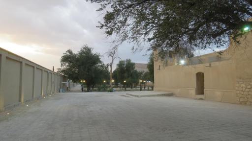 عکس مجموعه تاریخی باغ نشاط لارستان