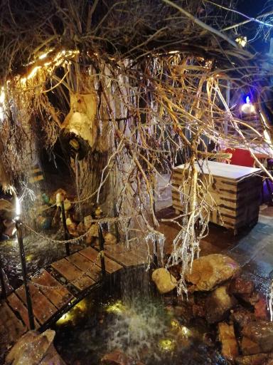 عکس رستوران و کافه سرخ‌ پوست