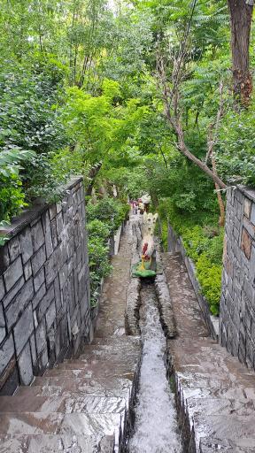 عکس باغ رستوران خانوادگی باغستان