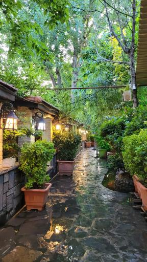 عکس باغ رستوران خانوادگی باغستان