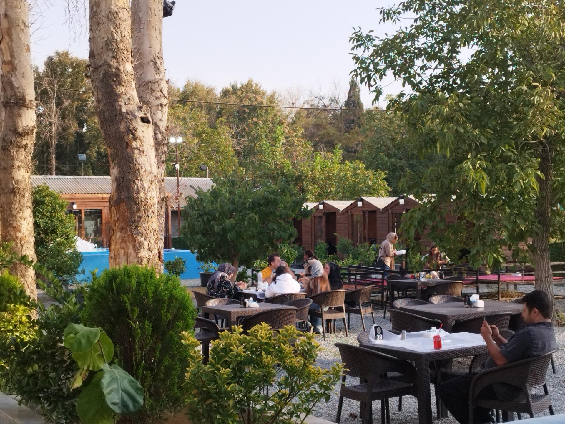 عکس رستوران آیانا