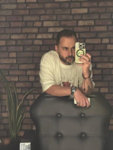 عکس پیرایش بیک