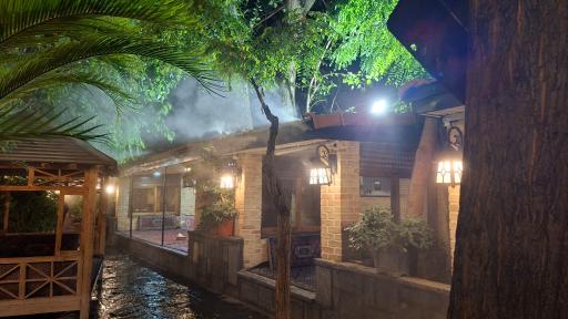 عکس باغ رستوران خانوادگی باغستان
