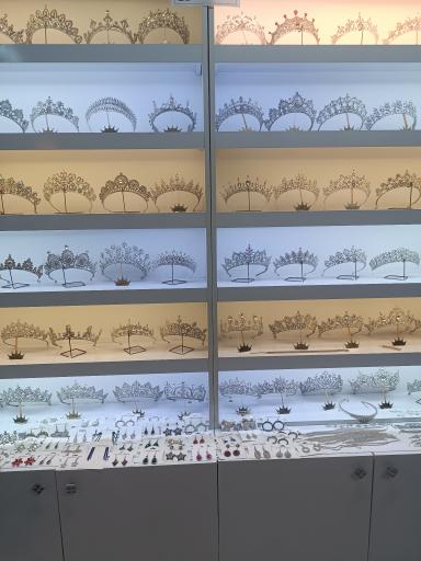 عکس تاج سرای گیسو