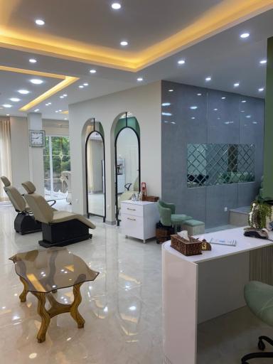 عکس سالن زیبایی مه رویان