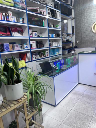 عکس فروشگاه کامپیوتر مشایخی