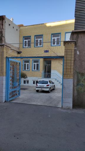 مهمانپذیر ممتاز مختاری