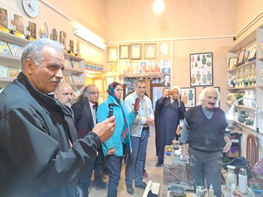 عکس کارگاه سرامیک سنتی عباس عبادی