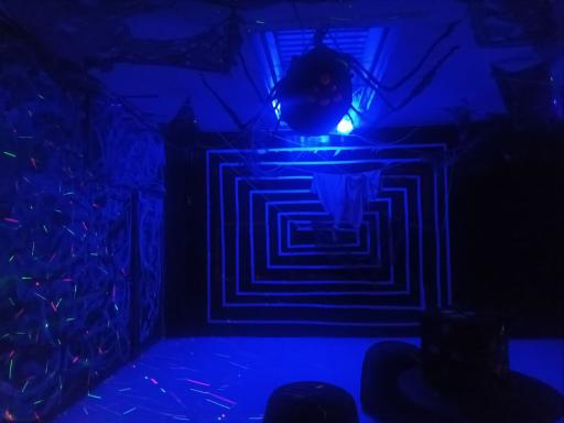 عکس مجموعه اتاق فرار 222