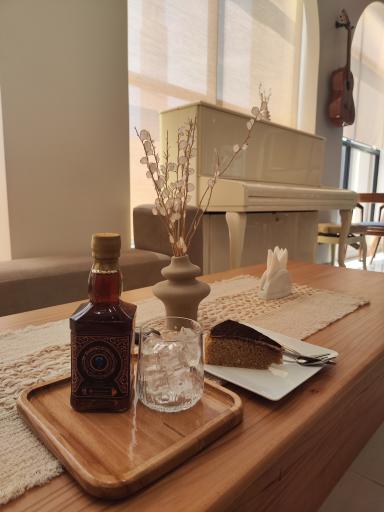 عکس کافه مهاراد