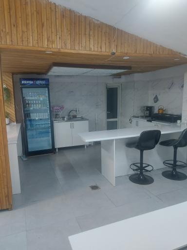 عکس باشگاه بدنسازی آرن