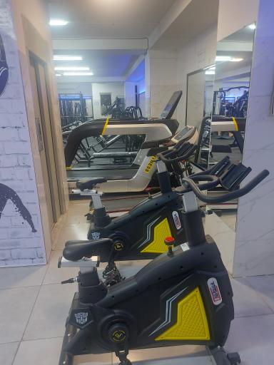 عکس باشگاه بدنسازی آرن