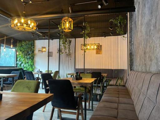 عکس کافه آلما