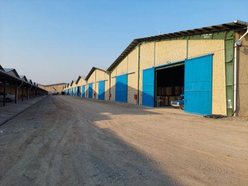 عکس انبار نوین چوب