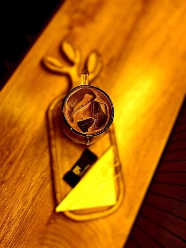 عکس کافه بن ماهدشت