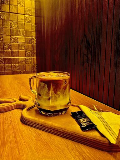 عکس کافه بن ماهدشت