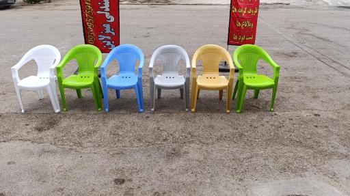 تولیدی میز و صندلی پلاستیکی میزلند