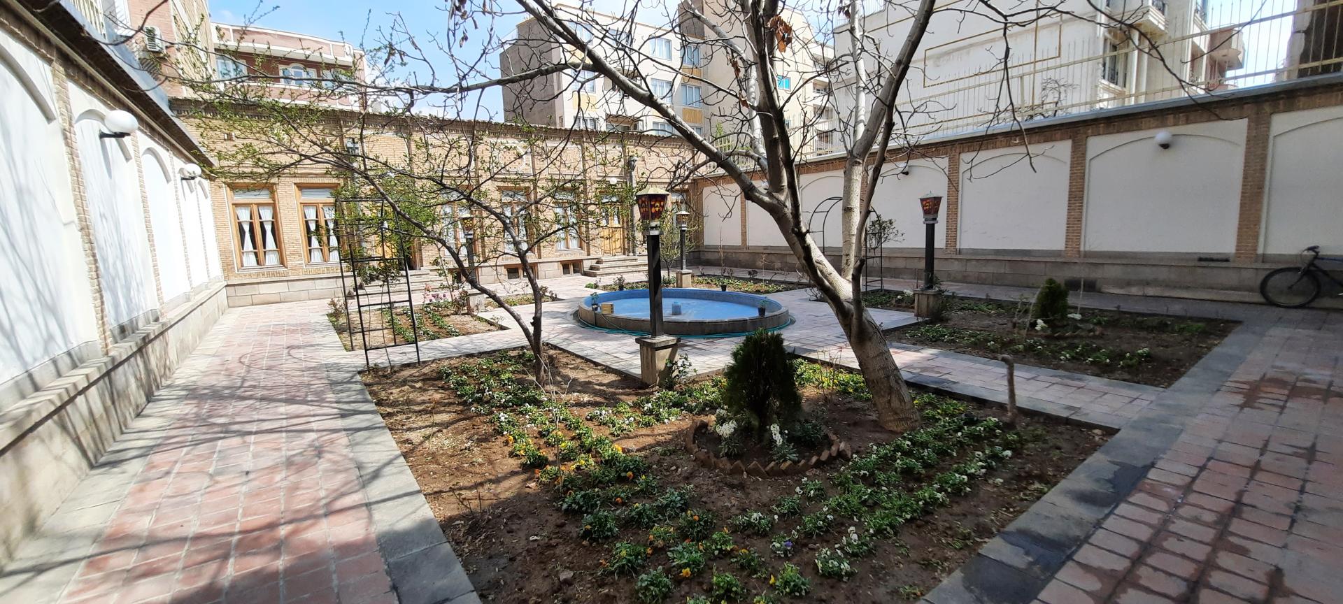 عکس خانه موزه شیخ محمد خیابانی