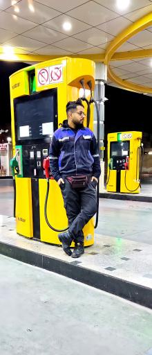 عکس پمپ بنزین جواهری