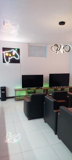 عکس کافه گیم میلاد