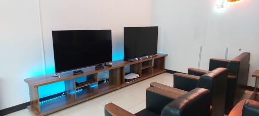 عکس کافه گیم میلاد