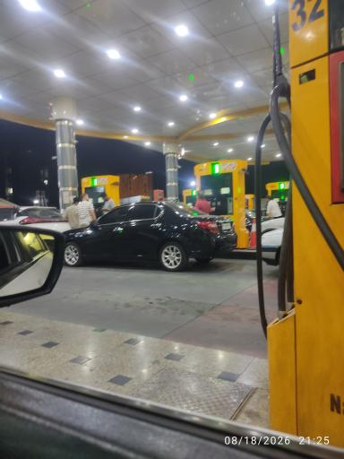 عکس پمپ بنزین جواهری