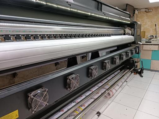 عکس چاپ و تبلیغات نوید فرجاد