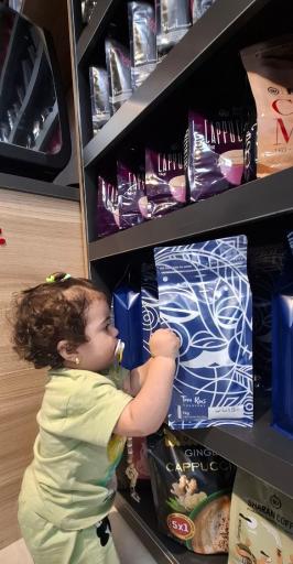 عکس فروشگاه قهوه لوکافه