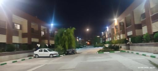 زائر سرای رضوی