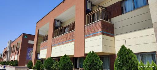 زائر سرای رضوی