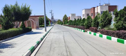 عکس زائر سرای رضوی