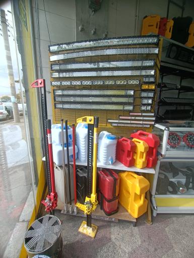 عکس فروشگاه زنبوری آفرود