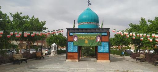 عکس زائر سرای رضوی