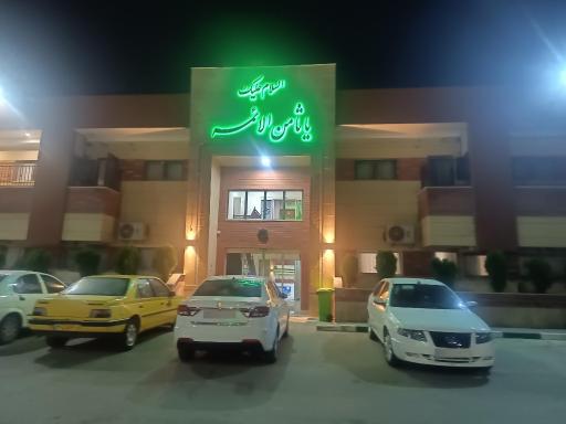 عکس زائر سرای رضوی