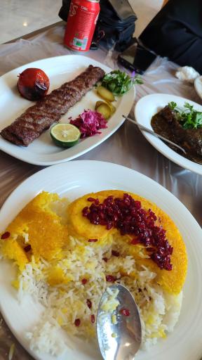 عکس رستوران خانه دارچین