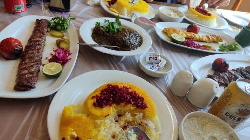 عکس رستوران خانه دارچین