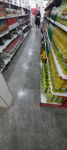 عکس فروشگاه مواد غذایی بهاران