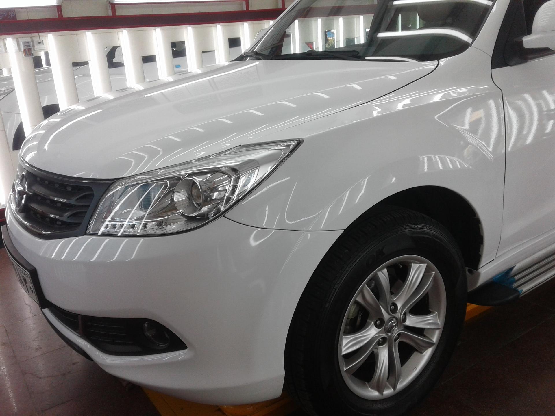 عکس کارشناسی رنگ و تشخیص رنگ خودرو آزادمهر