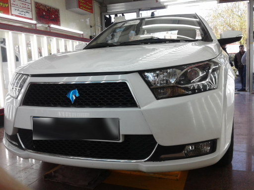 عکس کارشناسی رنگ و تشخیص رنگ خودرو آزادمهر