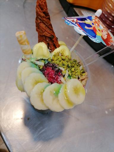 عکس آبمیوه و بستنی بلوچ