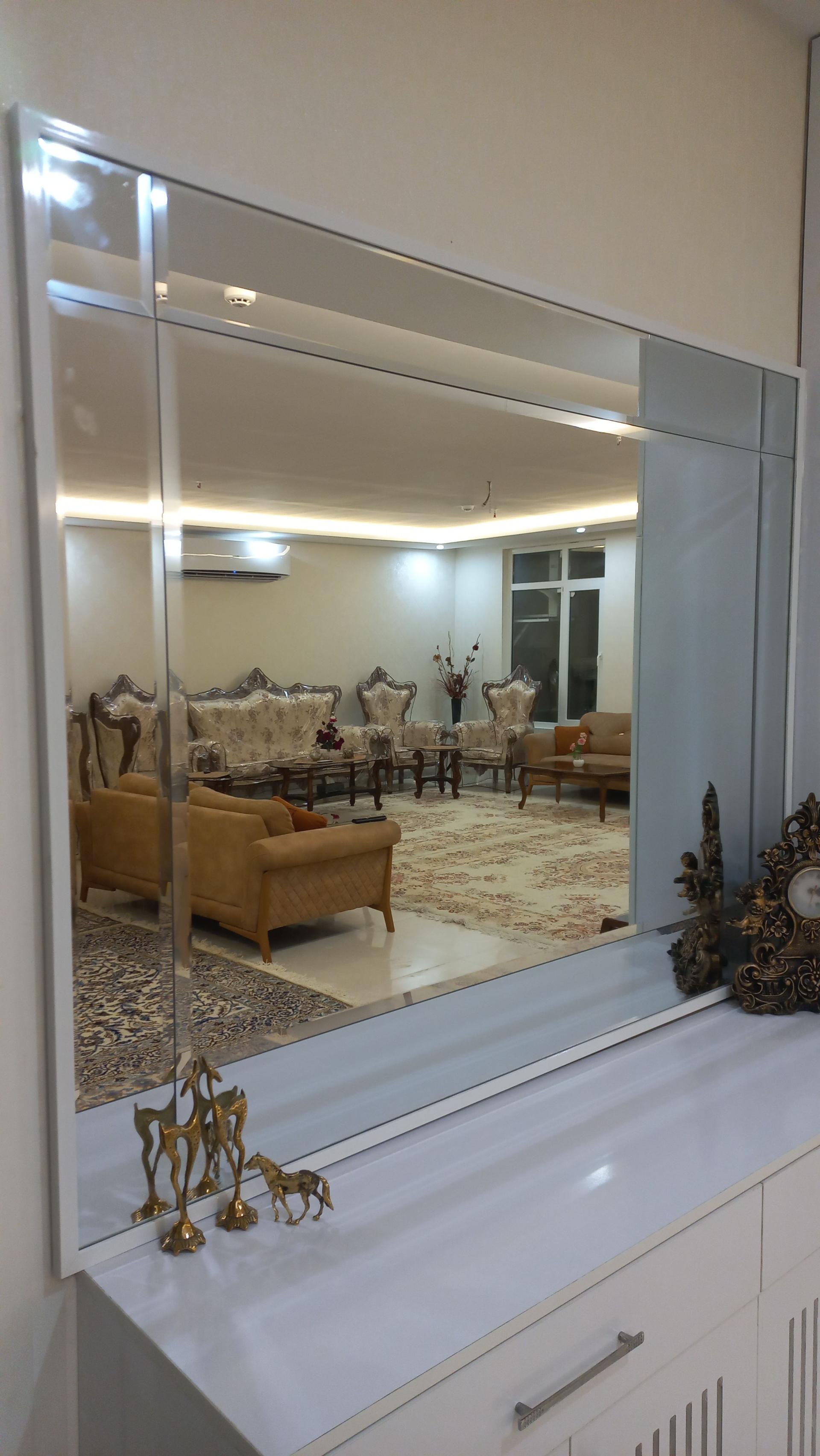 عکس فروشگاه شیشه وآینه کردی