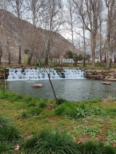 عکس آبشار مصنوعی طاقبستان