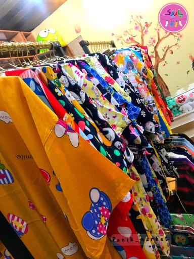 عکس خانه جورابهای رنگی پانیک