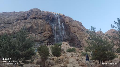 عکس آبشار مصنوعی طاقبستان