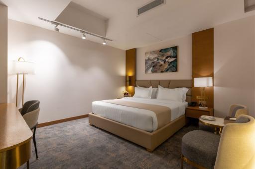 هتل پنج ستاره پالاس